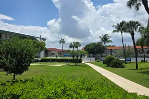 804 SE 7th St, Deerfield Beach, FL 33441 - Photo 5