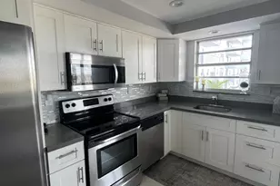 137 Golden Isles Dr, Hallandale Beach, FL 33009 - Photo 3