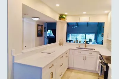 2121 SW 82nd Avenue, Davie, FL 33324 - Photo 7