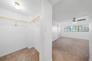 3051 S Palm Aire Dr, Pompano Beach, FL 33069 - Photo 13
