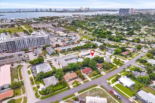 1500 Crescent Cir, Lake Park, FL 33403 - Photo 19