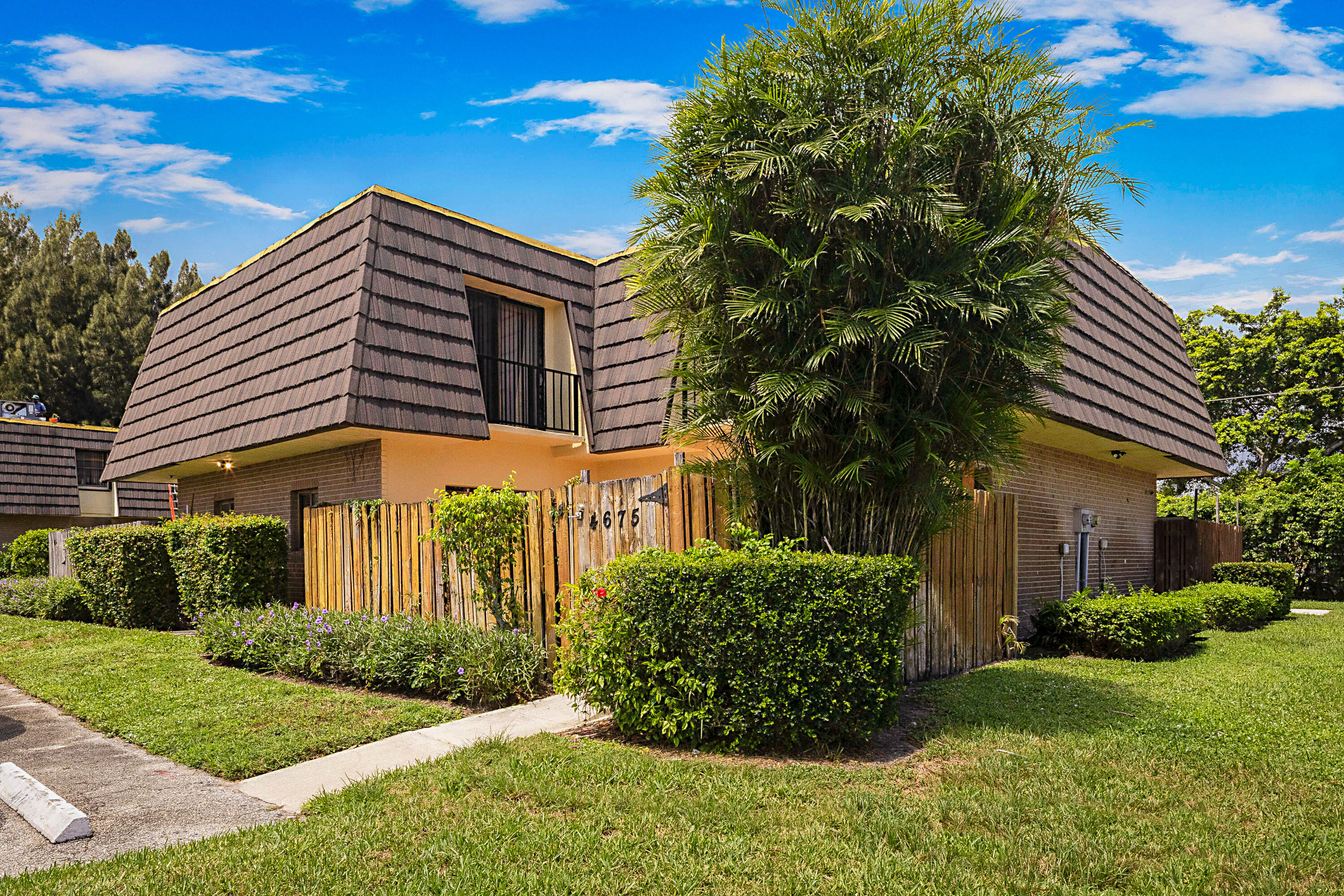 4675 Cherry Rd - 4675 Cherry Rd, West Palm Beach, FL 33417 Luxury Property | Jose Angel Pina