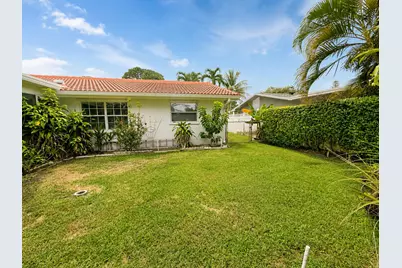 10873 Magnolia Street, Palm Beach Gardens, FL 33418 - Photo 3