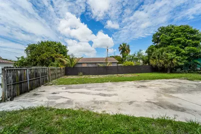 1007 Charles Street, West Palm Beach, FL 33401 - Photo 17