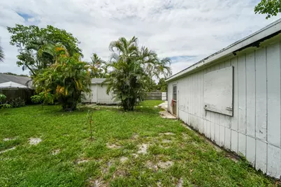 1007 Charles Street, West Palm Beach, FL 33401 - Photo 19