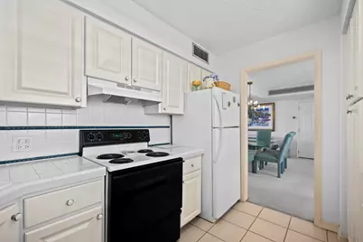 134 Lakeshore Drive #814, North Palm Beach, FL 33408 - Photo 9