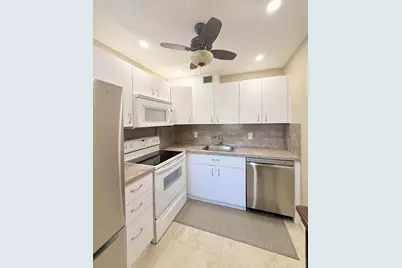 4015 Islewood D, Deerfield Beach, FL 33442 - Photo 5