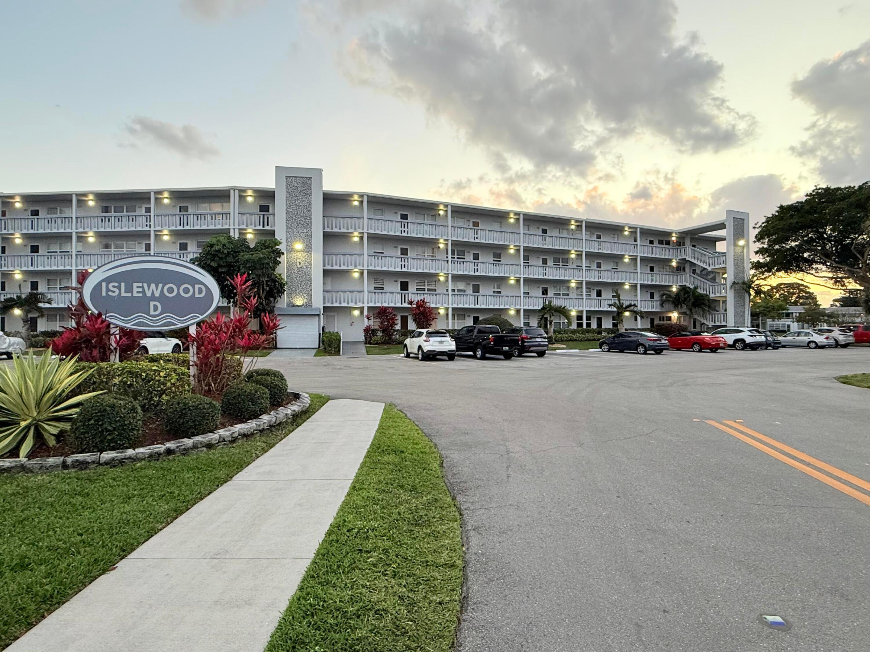 4015 Islewood D - 4015 Islewood D, Deerfield Beach, FL 33442 Luxury Property | Jose Angel Pina