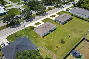 1051 SW Becker Rd, Port Saint Lucie, FL 34953 - Photo 31