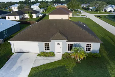 1031 SE 39th Terrace, Okeechobee, FL 34974 - Photo 3