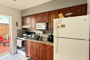 250 SW 76th Ct, Miami, FL 33144 - Photo 11