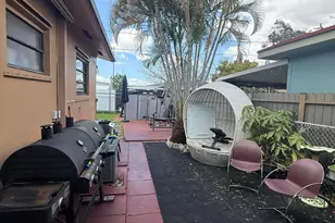 250 SW 76th Ct, Miami, FL 33144 - Photo 5