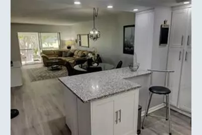 9300 N Hollybrook Lake Drive S #304, Pembroke Pines, FL 33025 - Photo 5