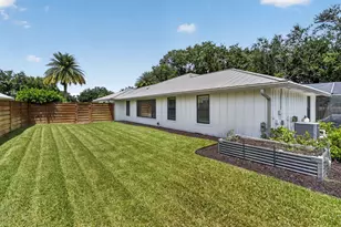 18246 River Oaks Cir, Jupiter, FL 33458 - Photo 19