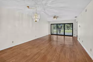2910 SW 22nd Cir, Delray Beach, FL 33445 - Photo 9