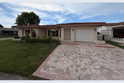 5806 NW 86th Terrace, Tamarac, FL 33321 - Photo 3