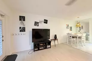 543 Durham S, Deerfield Beach, FL 33442 - Photo 9