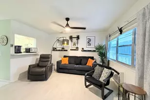 543 Durham S, Deerfield Beach, FL 33442 - Photo 7