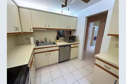 10058 Laurelwood Place, Boynton Beach, FL 33437 - Photo 7