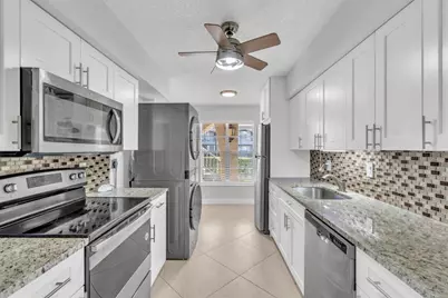 13950 Via Flora #B, Delray Beach, FL 33483 - Photo 5