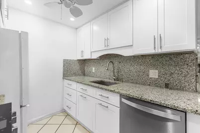 1145 Cambridge G, Deerfield Beach, FL 33442 - Photo 9