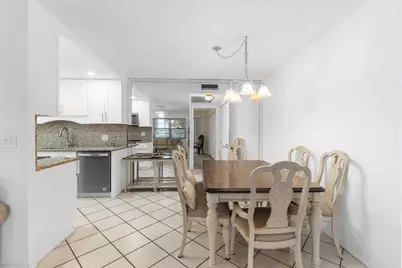 1145 Cambridge G, Deerfield Beach, FL 33442 - Photo 5