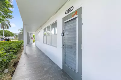 1145 Cambridge G, Deerfield Beach, FL 33442 - Photo 3