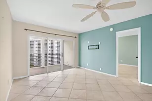 2731 NE 14th St Causeway, Pompano Beach, FL 33062 - Photo 17