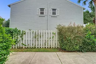 2571 NE 15th St, Pompano Beach, FL 33062 - Photo 51