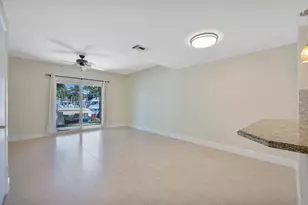 2571 NE 15th St, Pompano Beach, FL 33062 - Photo 13