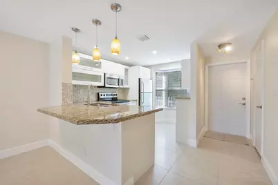 2571 NE 15th Street, Pompano Beach, FL 33062 - Photo 9
