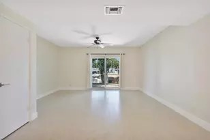2571 NE 15th St, Pompano Beach, FL 33062 - Photo 17