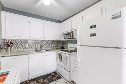 159 Newport J, Deerfield Beach, FL 33442 - Photo 1