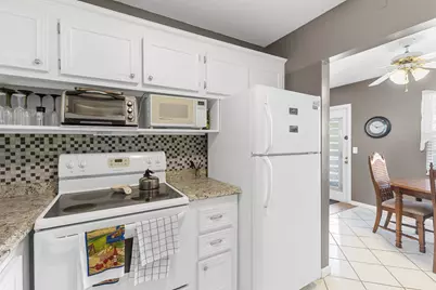 159 Newport J, Deerfield Beach, FL 33442 - Photo 11