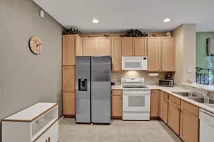 8055 Bellagio Ln, Boynton Beach, FL 33472 - Photo 3