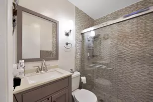 145 Essex Rd, Hollywood, FL 33024 - Photo 15