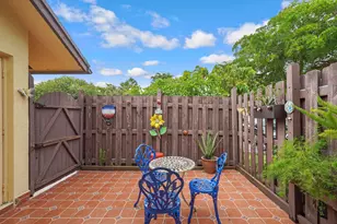 145 Essex Rd, Hollywood, FL 33024 - Photo 35