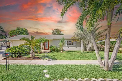 1750 16th Avenue N, Lake Worth, FL 33460 - Photo 1
