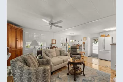 212 NE Forrest Court, Jensen Beach, FL 34957 - Photo 9