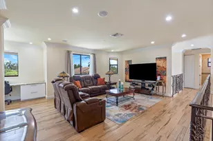 301 Sandalwood Ln, Boca Raton, FL 33487 - Photo 23