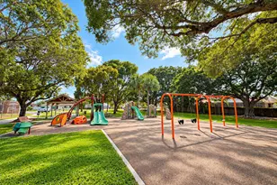 301 Sandalwood Ln, Boca Raton, FL 33487 - Photo 67
