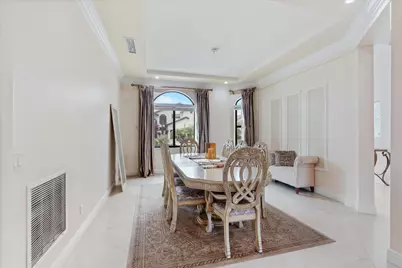 301 Sandalwood Lane, Boca Raton, FL 33487 - Photo 9