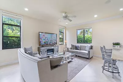 301 Sandalwood Lane, Boca Raton, FL 33487 - Photo 7
