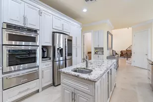 301 Sandalwood Ln, Boca Raton, FL 33487 - Photo 11