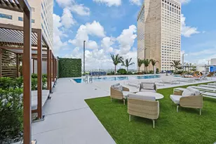 335 S Biscayne Blvd, Miami, FL 33131 - Photo 35