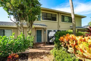 29 Westgate Ln, Boynton Beach, FL 33436 - Photo 1