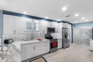 29 Westgate Ln, Boynton Beach, FL 33436 - Photo 5