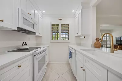 1082 North Drive #B, Delray Beach, FL 33445 - Photo 7