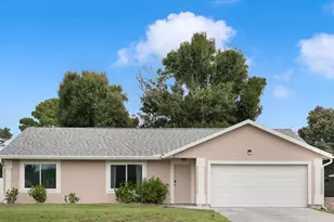 565 SW Cherryhill Rd, Port Saint Lucie, FL 34953 - Photo 1