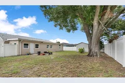 565 SW Cherryhill Road, Port Saint Lucie, FL 34953 - Photo 21